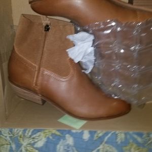 NIB Frye Rubie zip Boot Congac 9